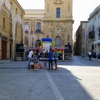 Click per ingrandire